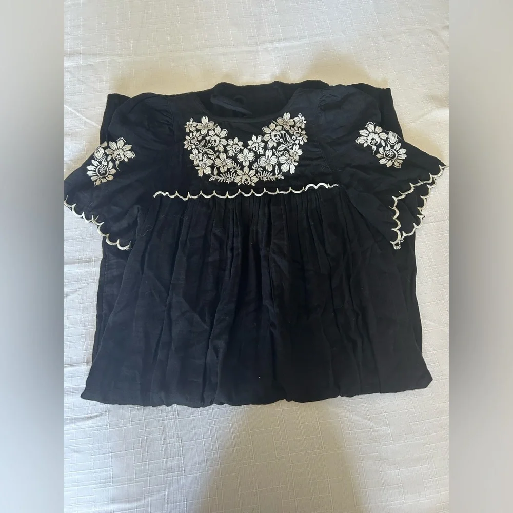 Old Navy Black Dress with White Floral Design - Picture 3 of 8